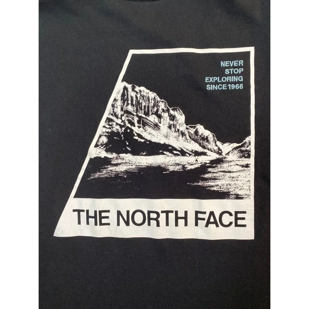 The North Face Mens Black Graphic T-Shirt Large Mountain Back Print Short Sleeve